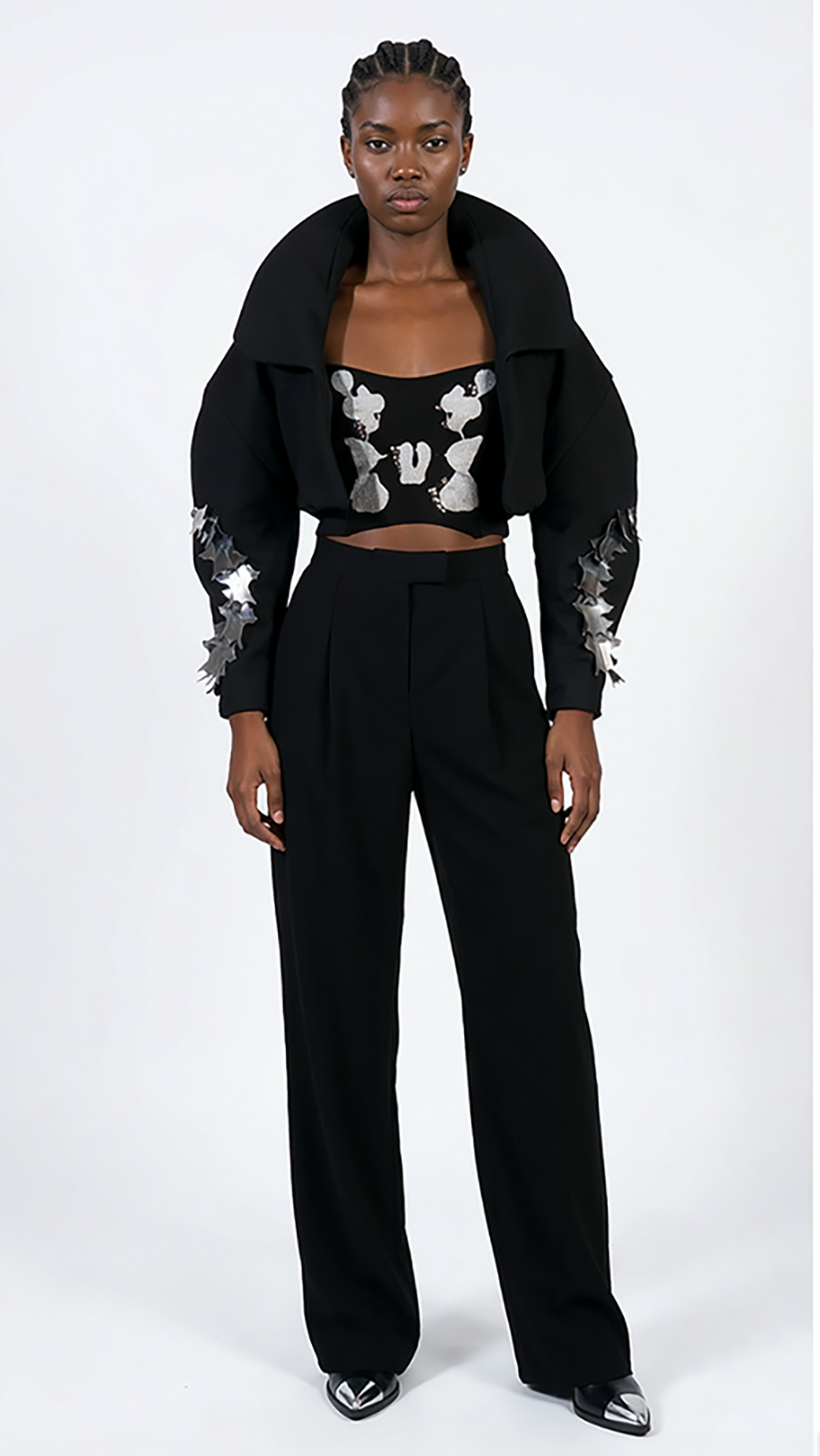 AMBER, boléro à manches raglan avec broderie de maxi-sequins